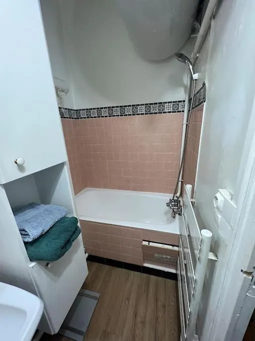 Appartement Champs Elysees Vue Sur Tour Eiffel 파리 0*,